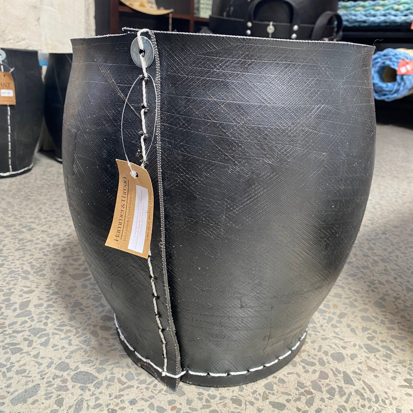 Evergreen Life Round Planter Large - H30 x D33cm Planter - Rubber Round