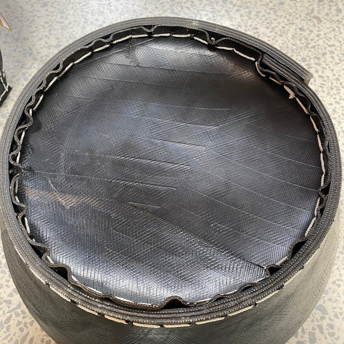 Evergreen Life Round Planter Planter - Rubber Round