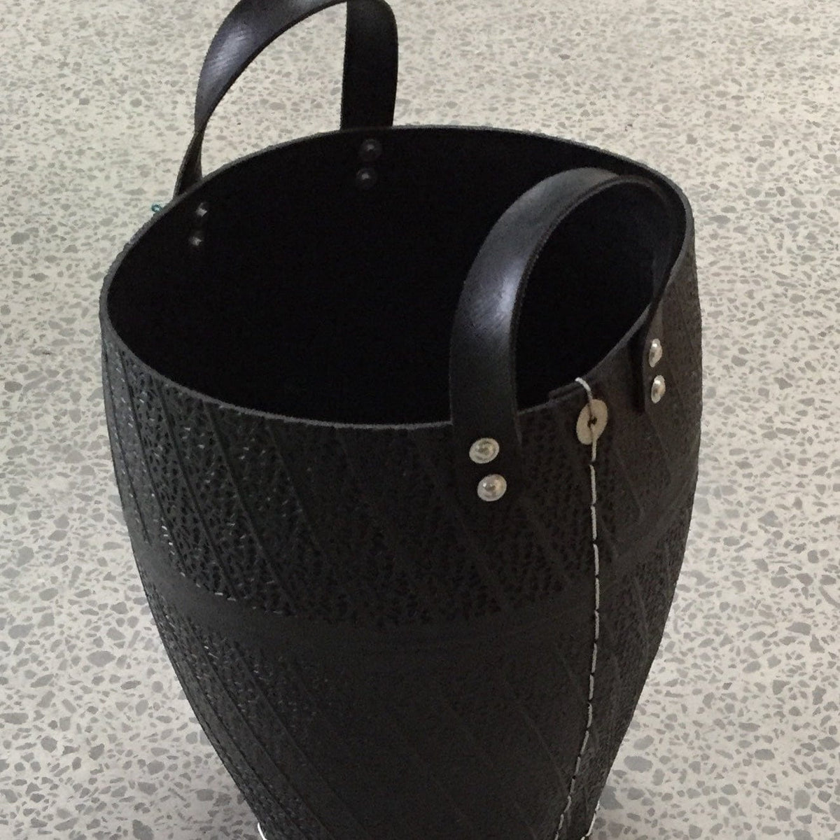 Evergreen Life Tubs Small - H40 x D30cm Planter - Rubber Tub - handles
